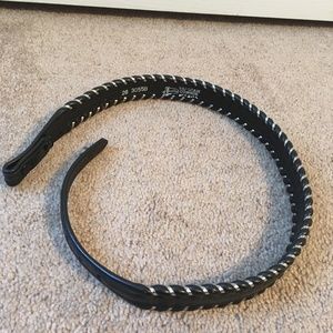 Justin Boots leather belt 28” black